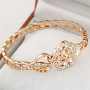 Charming Rose Design Golden Fashion Bangle