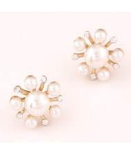 Elegant Radial Pattern Pearl and Czech Rhinestone Ear Studs