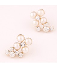 Sweet Czech Rhinestone Inlaid Grape Cluster Design Pearl Fashion Earrings
