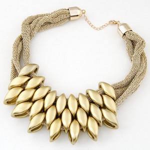 Fashionable Beads Cluster Costume Fashion Necklace - Golden