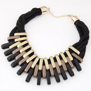Geometric Bars Combination Three Layers Metallic Short Costume Necklace - Black and Golden