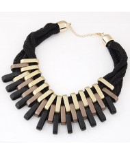 Geometric Bars Combination Three Layers Metallic Short Costume Necklace - Black and Golden