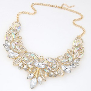 Luxurious Rhinestone and Resin Gems Combo Romantic Hollow Floral Fashion Necklace - Golden
