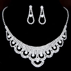Rhinestones All-over Waterdrops Design Brides Fashion Necklace and Earrings Set