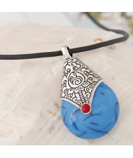 Vintage Resin Waterdrop Pendant Leather Rope Fashion Necklace - Blue
