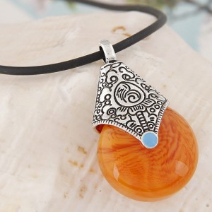 Vintage Resin Waterdrop Pendant Leather Rope Fashion Necklace - Orange