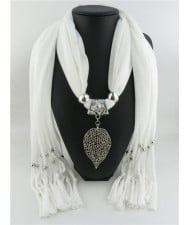 Refined Hollow Leaf Pendant Fashion Scarf Necklace - White