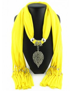 Refined Hollow Leaf Pendant Fashion Scarf Necklace - Yellow