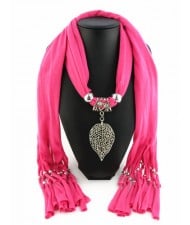 Refined Hollow Leaf Pendant Fashion Scarf Necklace - Rose