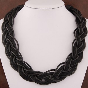 Fried Dough Twist Shape Weaving Pattern Statement Fashion Necklace - Black