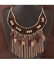 Luxurious Feather and Alloy Tassel Glass Beads Statement Fashion Necklace - Brown