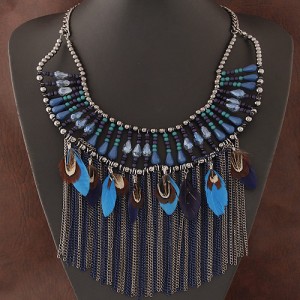 Luxurious Feather and Alloy Tassel Glass Beads Statement Fashion Necklace - Blue
