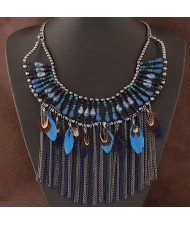 Luxurious Feather and Alloy Tassel Glass Beads Statement Fashion Necklace - Blue