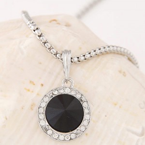 Graceful Czech Rhinestone and Glass Gem Embedded Round Pendant Alloy Fashion Necklace - Black