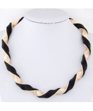 Dual Mixed Colors Weaving Pattern Alloy Fashion Short Necklace - Golden and Black