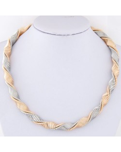 Dual Mixed Colors Weaving Pattern Alloy Fashion Short Necklace - Silver and Golden