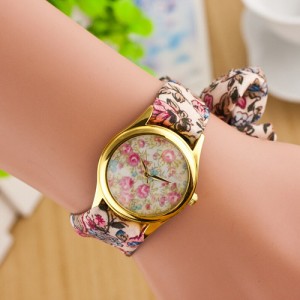 Tiny Flowers Prints Fashion Cloth Wrist Watch - Light Coffee