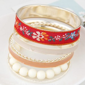 Western Style Floral Prints Multi-layer High Fashion Golden Bangle - Red