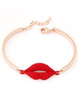 Sweet Czech Rhinestone Embedded Lips Pendant Fashion Bracelet - Red