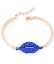 Czech Rhinestone Embedded Sweet Lips Pendant Fashion Bracelet - Blue