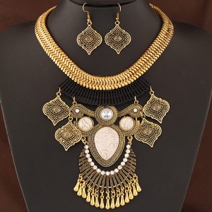 Vintage Ethnic Pendant Design Bold Golden Snake Chain Statement Fashion Necklace and Earrings Set - White