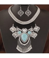 Vintage Ethnic Pendant Design Bold Silver Snake Chain Statement Fashion Necklace and Earrings Set - Blue