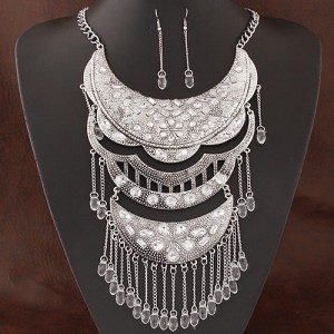 Resin Gems Inlaid Triple Layers Arch Pendants with Tassel Design Fashion Necklace and Earrings Set - Silver