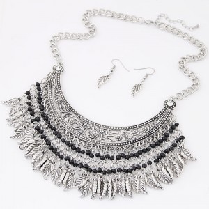 Vintage Floral Arch and Black Beads with Metallic Leaves Pendant Design Fashion Necklace and Earrings Set - Silver