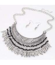 Vintage Floral Arch and Black Beads with Metallic Leaves Pendant Design Fashion Necklace and Earrings Set - Silver