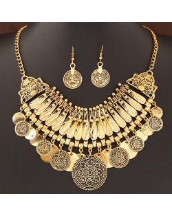 Vintage Floral Pattern Round Plates Pendant with Bars Combined Arch Design Fashion Necklace and Earrings Set - Copper