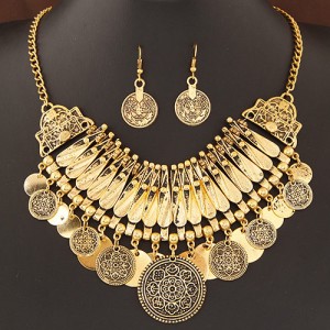 Vintage Floral Pattern Round Plates Pendant with Bars Combined Arch Design Fashion Necklace and Earrings Set - Copper