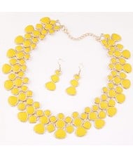 Oil-spot Glazed Unique Fashion Flower Cluster Design Alloy Costume Necklace and Earrings Set - Yellow