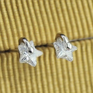 Austrian Crystal Shining Star Embedded Platinum Plated Ear Studs