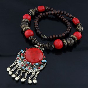 Bohemian Ethnic Beading Design Round Gem Pendant with Tiny Bells Necklace - Red