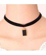 Golden Rim Oblong Pendant Cloth Fashion Necklace