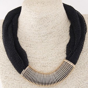 Golden Metallic Wire Pendant Thick Chain Fashion Necklace - Black
