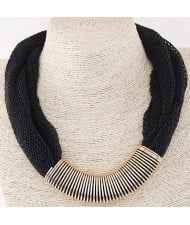 Golden Metallic Wire Pendant Thick Chain Fashion Necklace - Black