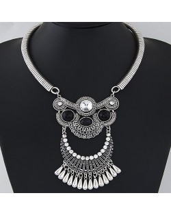 Rhinestone and Resin Gem Embedded Floral Engraving Arch Fashion Necklet - Black