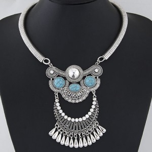Rhinestone and Resin Gem Embedded Floral Engraving Arch Fashion Necklet - Blue