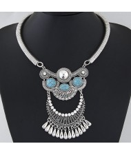 Rhinestone and Resin Gem Embedded Floral Engraving Arch Fashion Necklet - Blue
