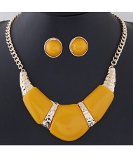 Bold Resin Gem Inlaid Coarse Arch Fashion Necklace and Earrings Set - Yellow