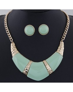 Bold Resin Gem Inlaid Coarse Arch Fashion Necklace and Earrings Set - Green