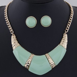 Bold Resin Gem Inlaid Coarse Arch Fashion Necklace and Earrings Set - Green