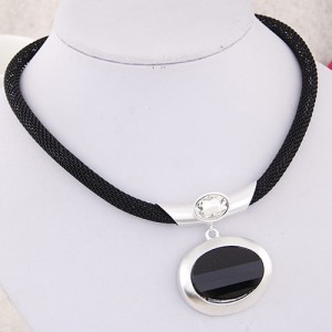 Graceful Oval Gem Pendant Alloy Fashion Necklace - Silver