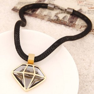 Giant Diamond Pendant Alloy Fashion Necklace - Golden