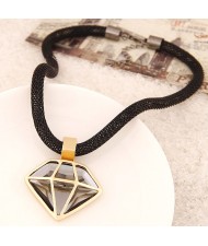 Giant Diamond Pendant Alloy Fashion Necklace - Golden