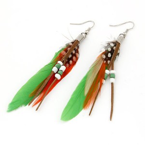 High Fashion Unique Beads Decorated Feather Earrings - Green