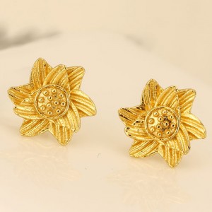 Delicate Sunflower Copper Ear Studs - Golden