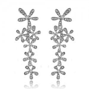 Delux Rhinestone Inlaid Flowers Cluster Design Fashion Ear Studs - Silver