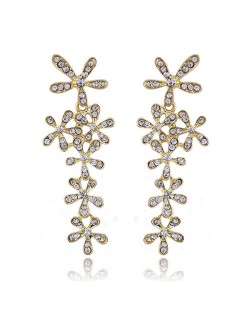 Delux Rhinestone Inlaid Flowers Cluster Design Fashion Ear Studs - Golden